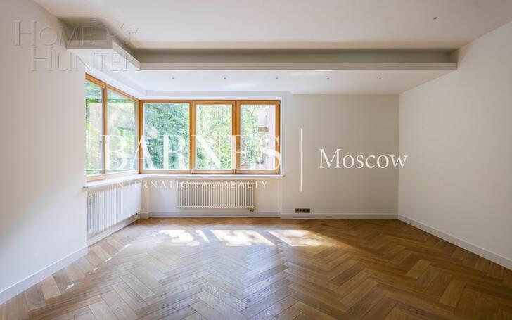 2-этажный коттедж 1 330 м² с отделкой