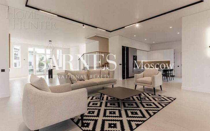 2-этажный коттедж 400 м² с отделкой