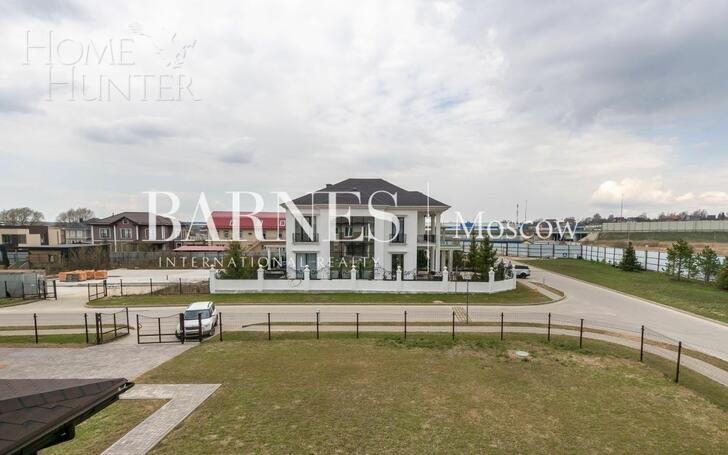 2-этажный коттедж 307 м² с отделкой