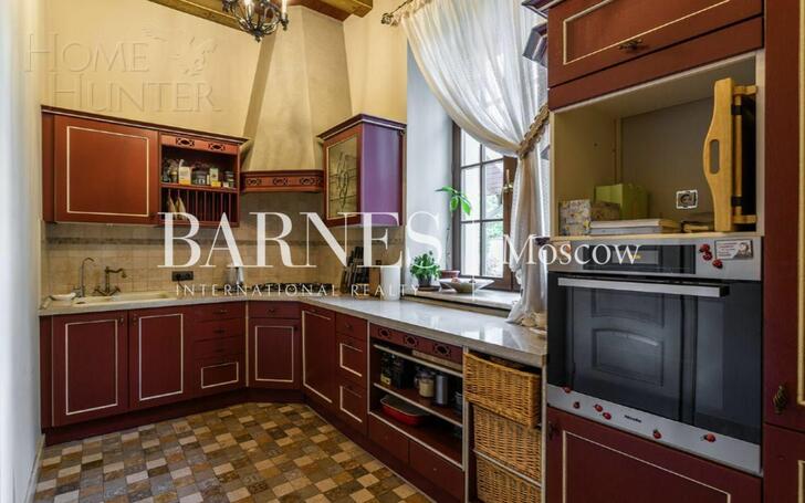 2-этажный коттедж 800 м² с отделкой