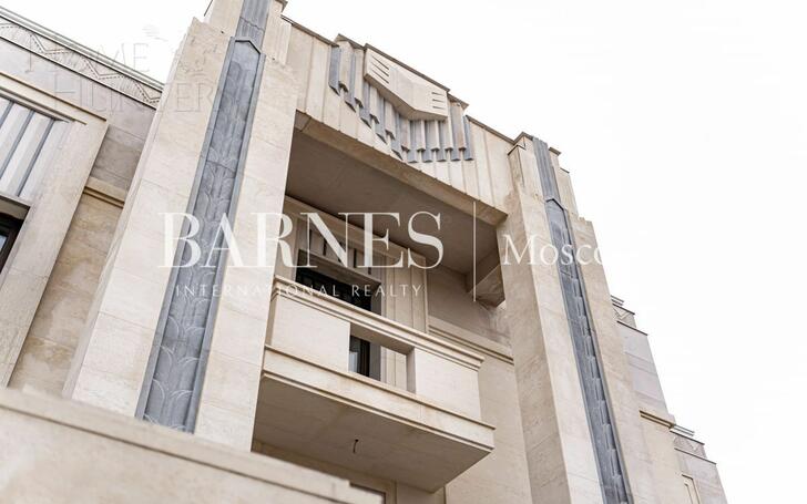 2-этажный коттедж 1 244 м² с отделкой