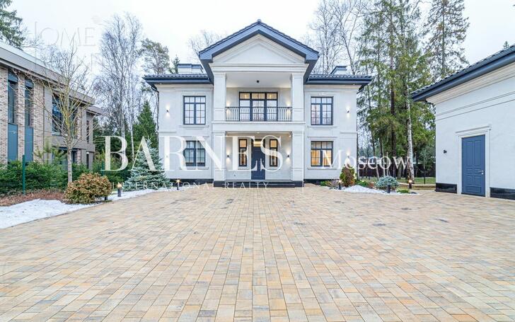 2-этажный коттедж 462 м² с отделкой