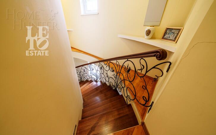 3-этажный коттедж 384.4 м² с отделкой