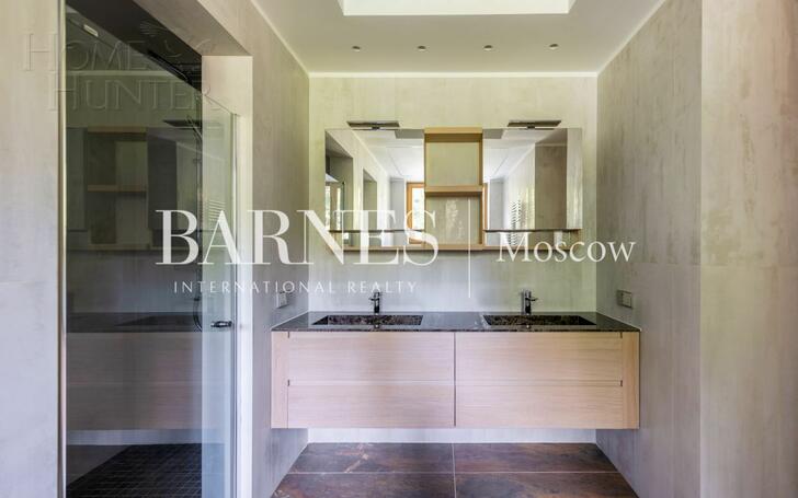 2-этажный коттедж 1 330 м² с отделкой