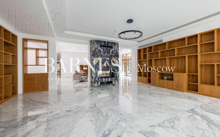 2-этажный коттедж 1 330 м² с отделкой