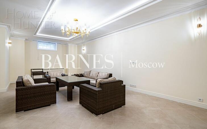 2-этажный коттедж 2 141 м² с отделкой