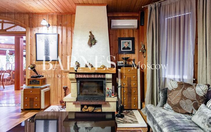 3-этажный коттедж 650 м² с отделкой
