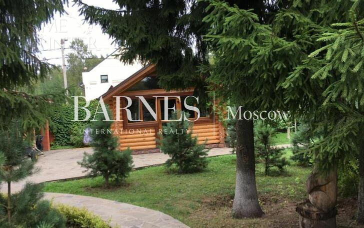 3-этажный коттедж 790 м² с отделкой