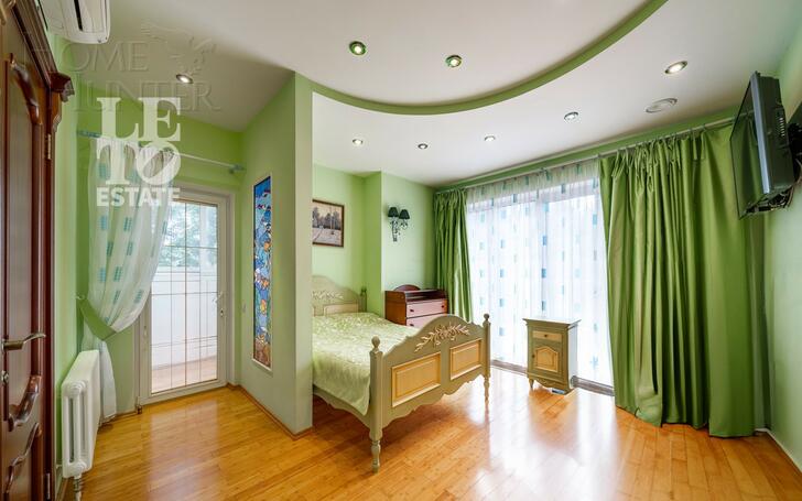 3-этажный коттедж 384.4 м² с отделкой