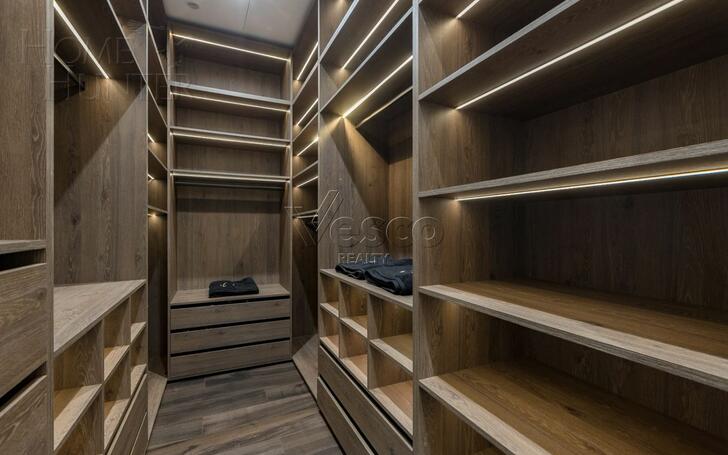2-этажный коттедж 250 м² с отделкой