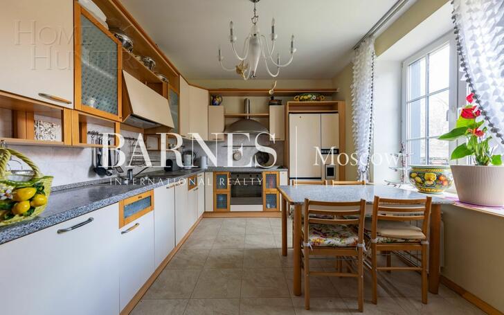 2-этажный коттедж 420 м² с отделкой