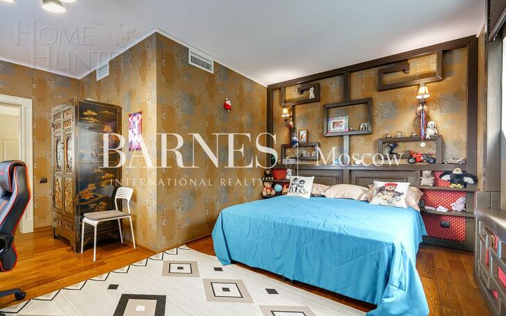 2-этажный коттедж 1 150 м² с отделкой