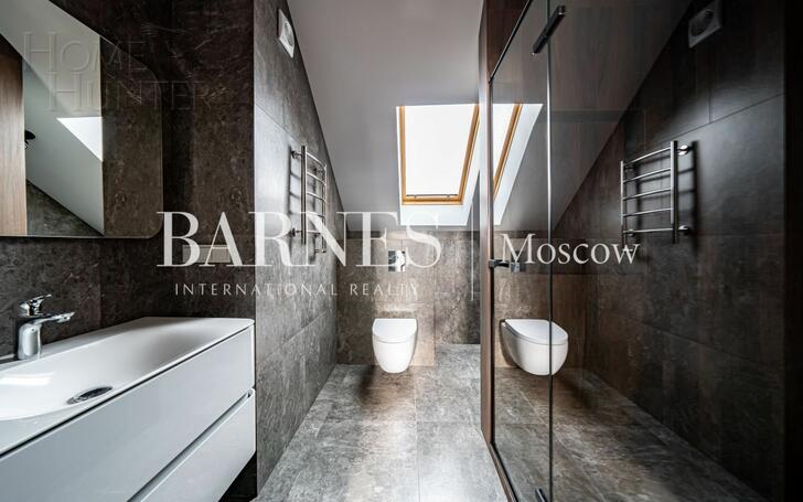 2-этажный коттедж 335 м² с отделкой
