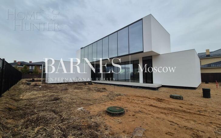 2-этажный коттедж 585 м² без отделки