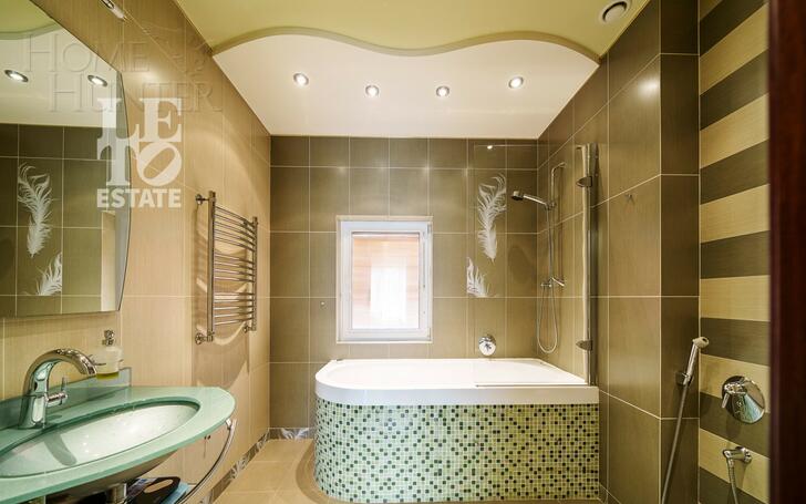 3-этажный коттедж 384.4 м² с отделкой