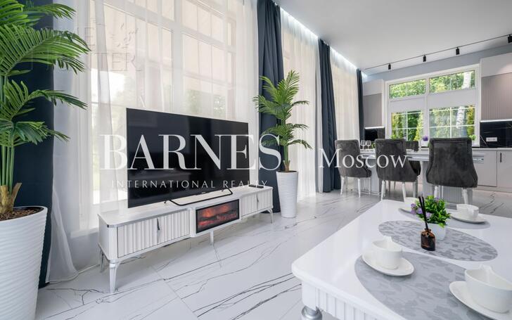 2-этажный коттедж 220 м² с отделкой
