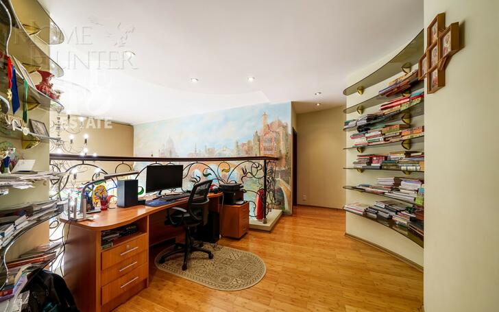 3-этажный коттедж 384.4 м² с отделкой