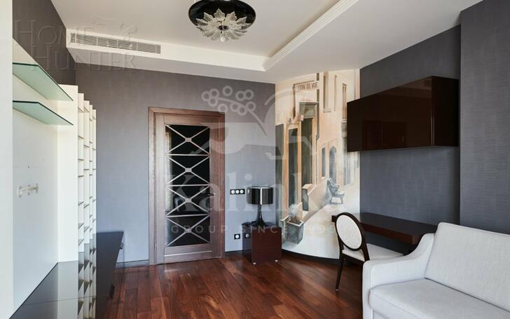 5-КОМН. КВАРТИРА С ОТДЕЛКОЙ 212 М² НА 27 ЭТАЖЕ
