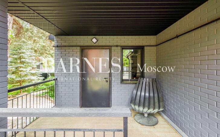 2-этажный коттедж 370 м² с отделкой