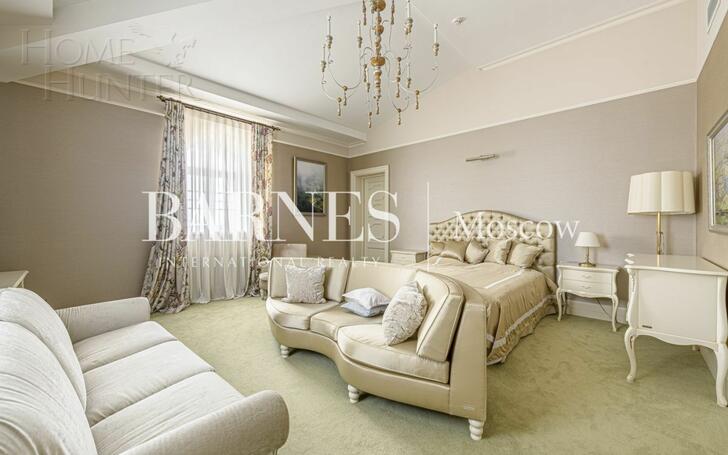 2-этажный коттедж 2 400 м² с отделкой