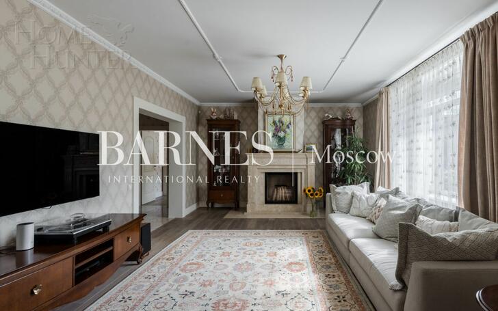 3-этажный коттедж 550 м² с отделкой