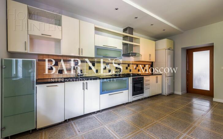 2-этажный коттедж 370 м² с отделкой