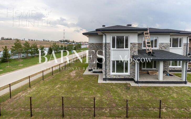 2-этажный коттедж 307 м² с отделкой