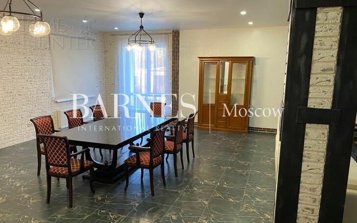 2-этажный коттедж 650 м² с отделкой
