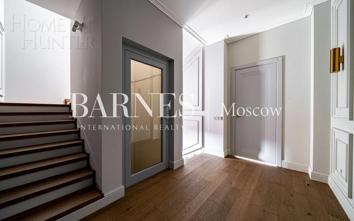 2-этажный коттедж 335 м² с отделкой