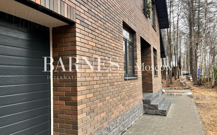 2-этажный коттедж 300 м² без отделки