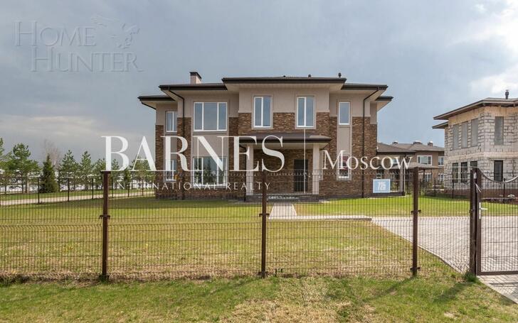 2-этажный коттедж 307 м² с отделкой