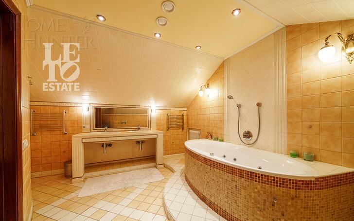3-этажный коттедж 384.4 м² с отделкой