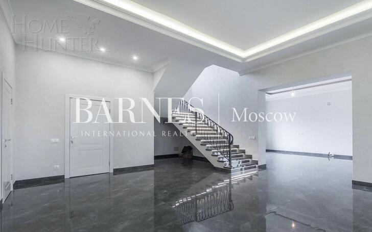 2-этажный коттедж 307 м² с отделкой