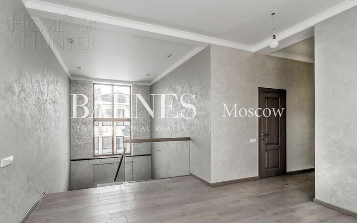 2-этажный коттедж 300 м² с отделкой