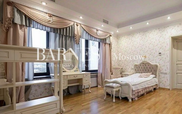 2-этажный коттедж 960 м² с отделкой
