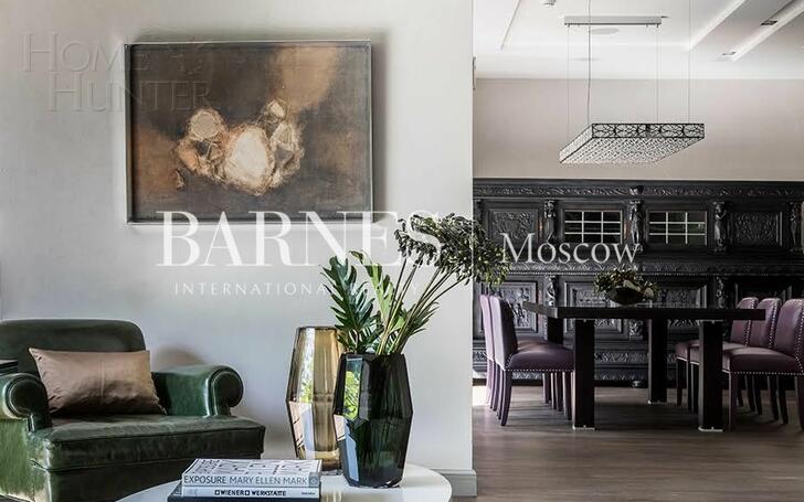 3-этажный коттедж 750 м² с отделкой