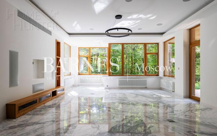 2-этажный коттедж 1 330 м² с отделкой