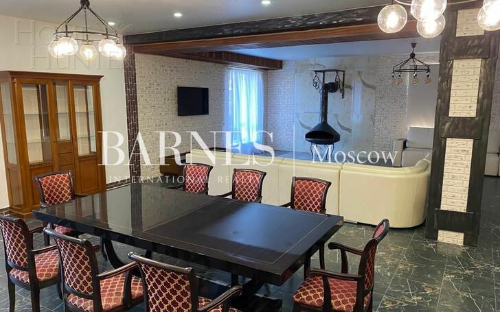 2-этажный коттедж 650 м² с отделкой
