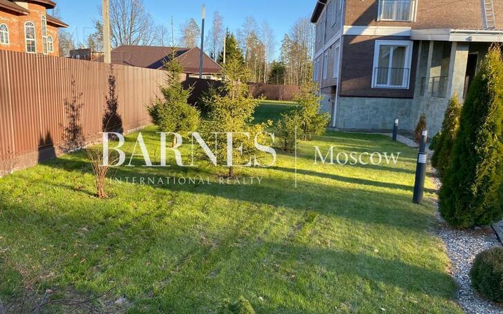 2-этажный коттедж 650 м² с отделкой