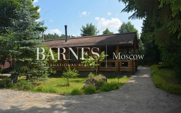 3-этажный коттедж 790 м² с отделкой
