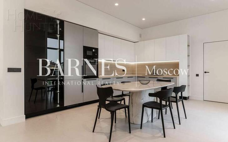 2-этажный коттедж 400 м² с отделкой