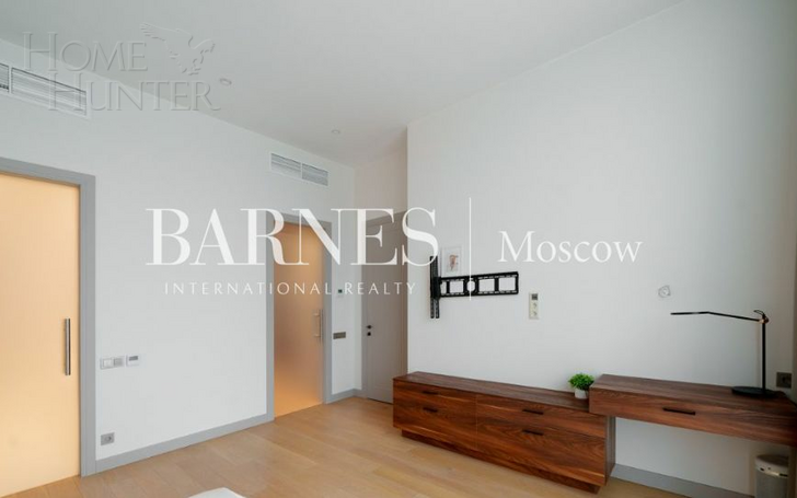 4-этажный таунхаус 278 м² с отделкой