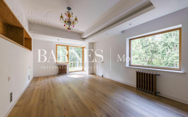 2-этажный коттедж 1 330 м² с отделкой