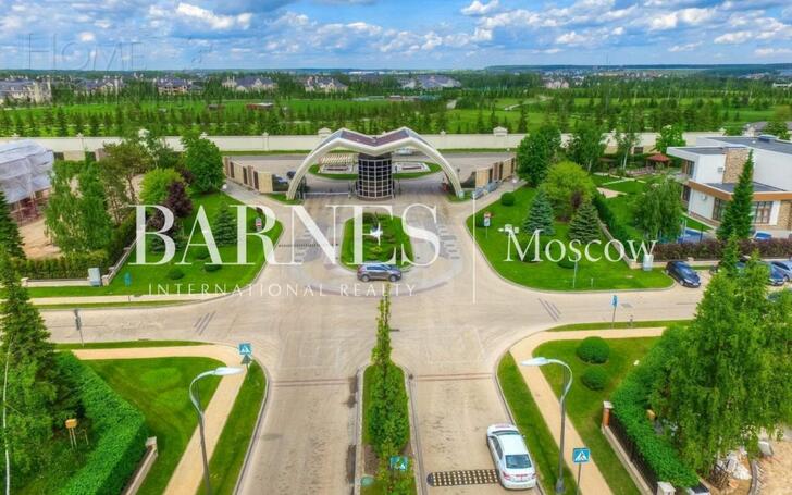 2-этажный коттедж 305 м² с отделкой