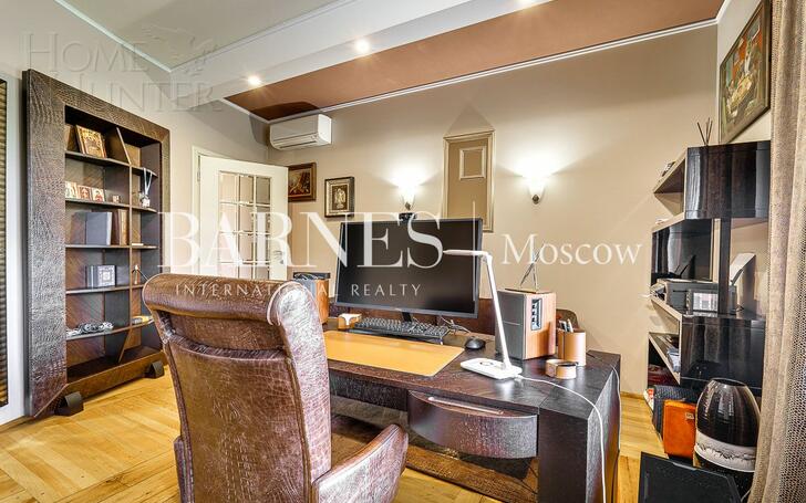 2-этажный коттедж 1 150 м² с отделкой