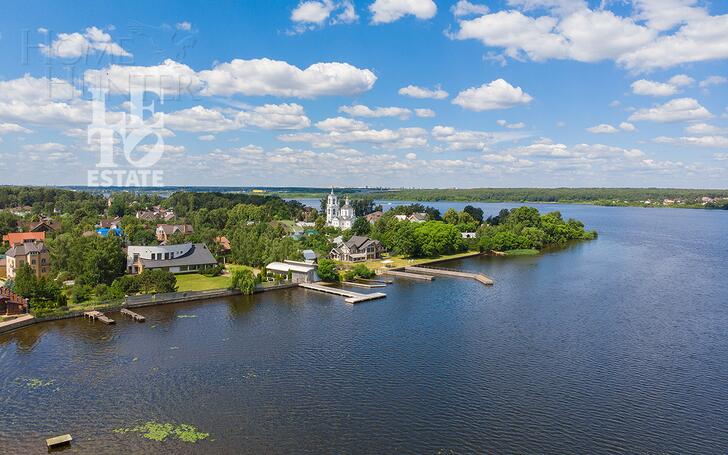 3-этажный коттедж 384.4 м² с отделкой