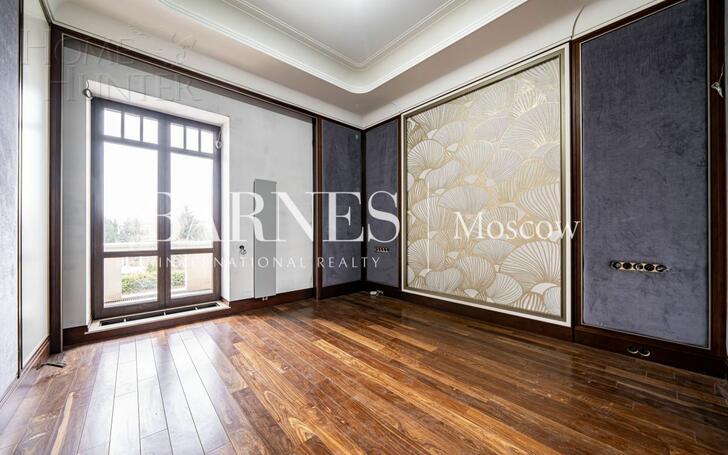 2-этажный коттедж 1 244 м² с отделкой