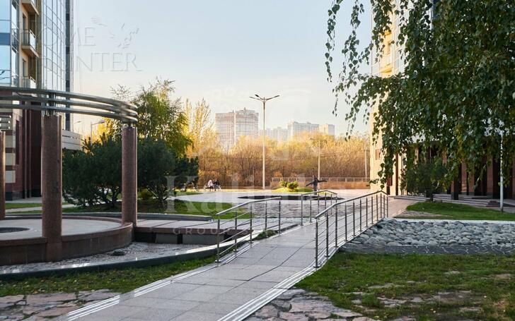 5-КОМН. КВАРТИРА С ОТДЕЛКОЙ 212 М² НА 27 ЭТАЖЕ