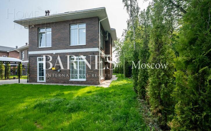 2-этажный коттедж 220 м² с отделкой