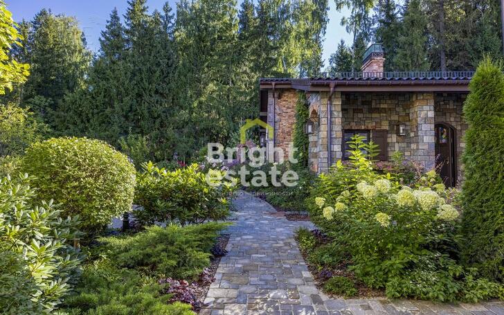 2-этажный коттедж 950 м² без отделки
